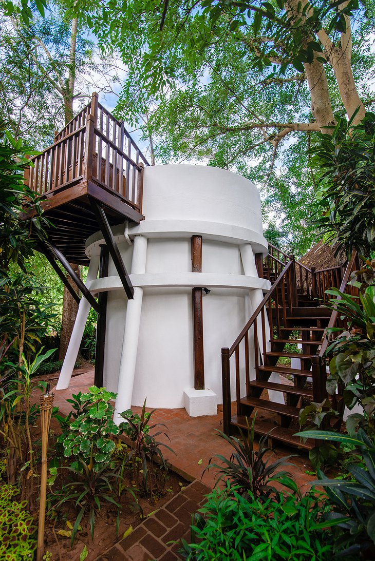 Muang La Lodge Hot Tub Tower