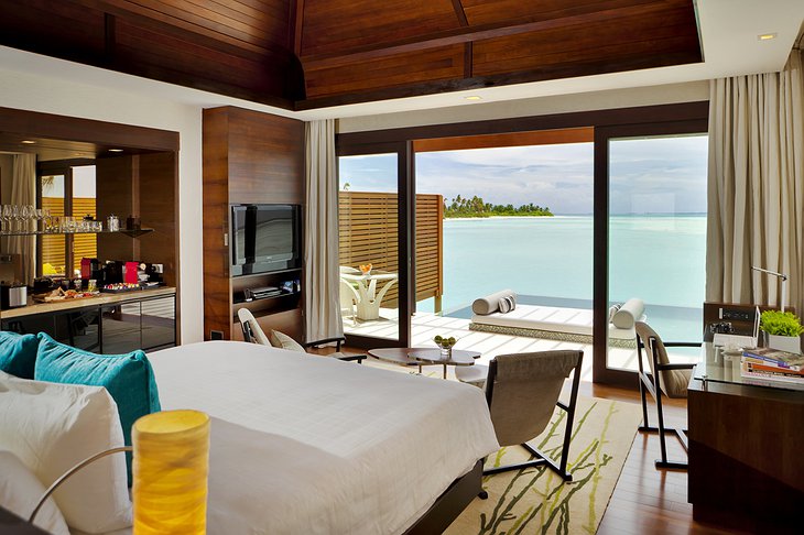 Bedroom with sea view