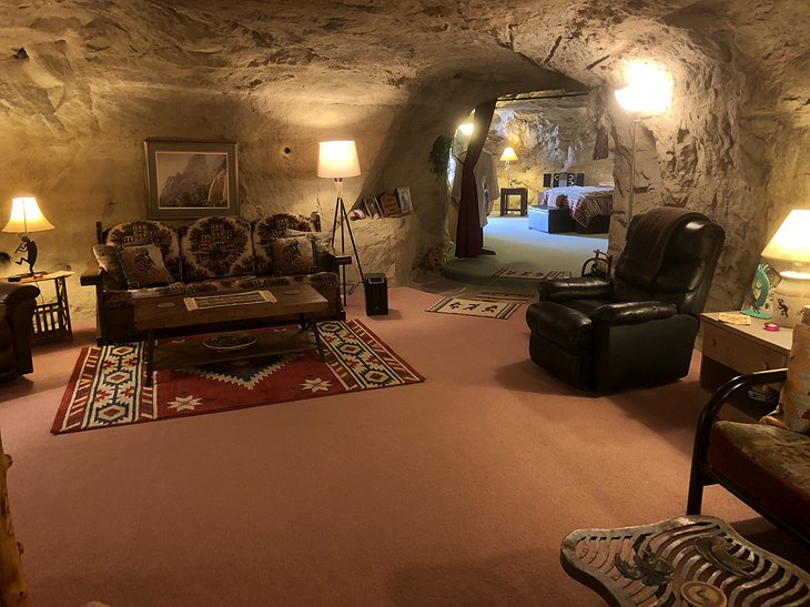 Kokopelli's Cave Hotel Living Room