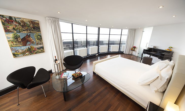 Euromast hotel suite