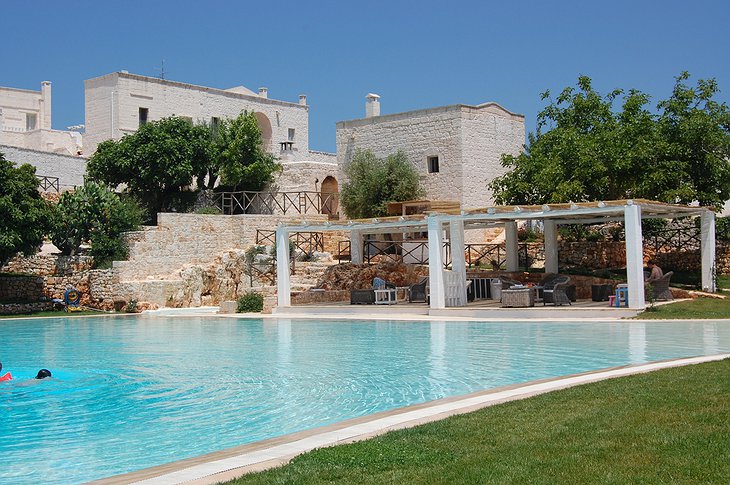 Masseria Cervarolo pool