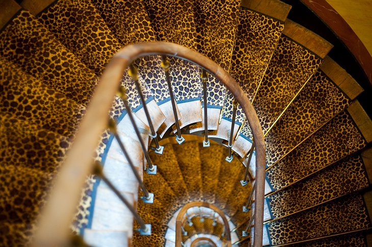 L'Hotel Paris Iconic Staircase