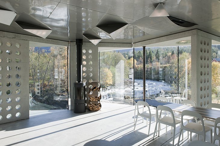 Juvet Landscape Hotel restaurant interior