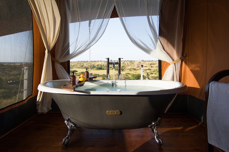 Mahali Mzuri bathroom