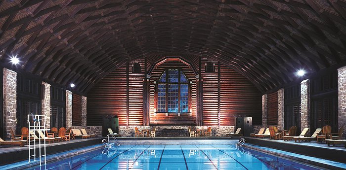 Fairmont Le Château Montebello - The Largest Log Building in the World