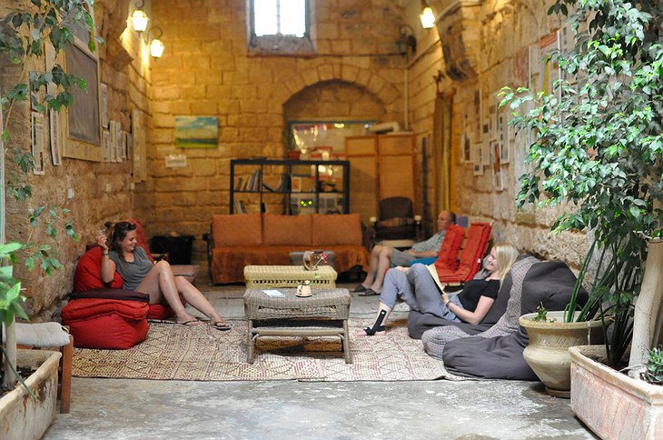 Fauzi Azar by Abraham Hostels Communal "Cave" Room