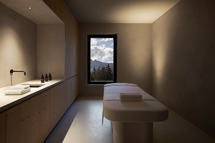 Forestis Dolomites Hotel Spa Treatment Room
