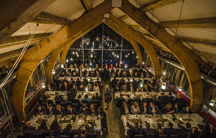 Kirkenes Snowhotel restaurant interior