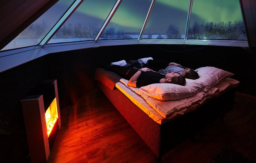 Apukka Resort - Glass Igloos and Reindeer Dreams