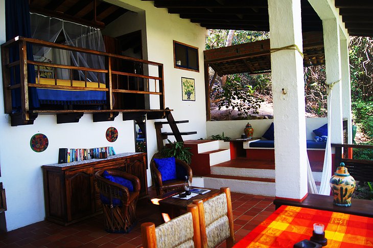 Bougain villa interior