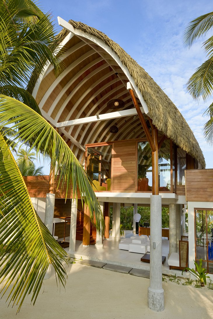 Kandolhu Island lobby