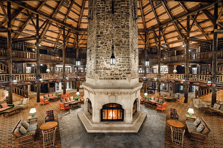 Fairmont Le Château Montebello Monumental Lobby