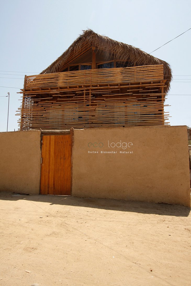 Eco Lodge Mancora building