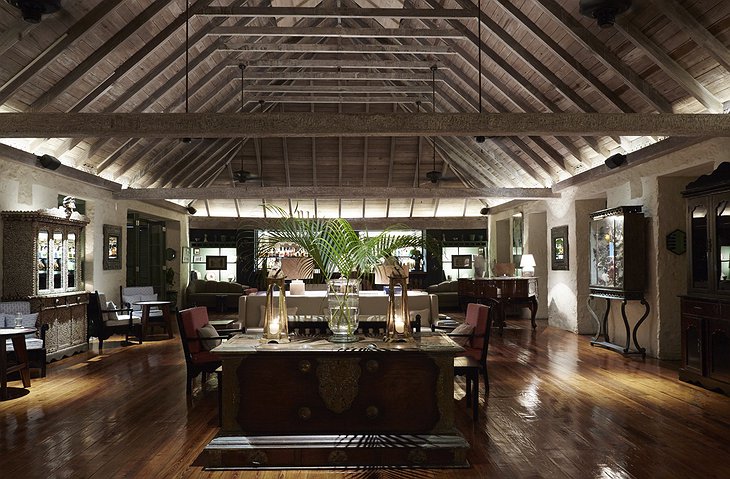 Mustique Island lounge