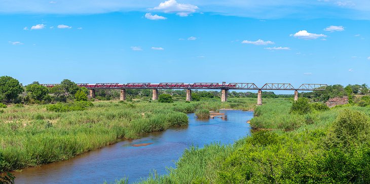 Kruger Shalati - The Train Hotel On The Bridge