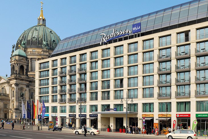 Radisson Blu Hotel, Berlin Exterior