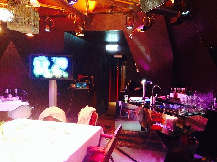 Faralda Crane Hotel Amsterdam TV studio