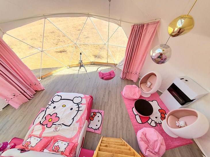 Clear Sky Resorts Hello Kittie Room