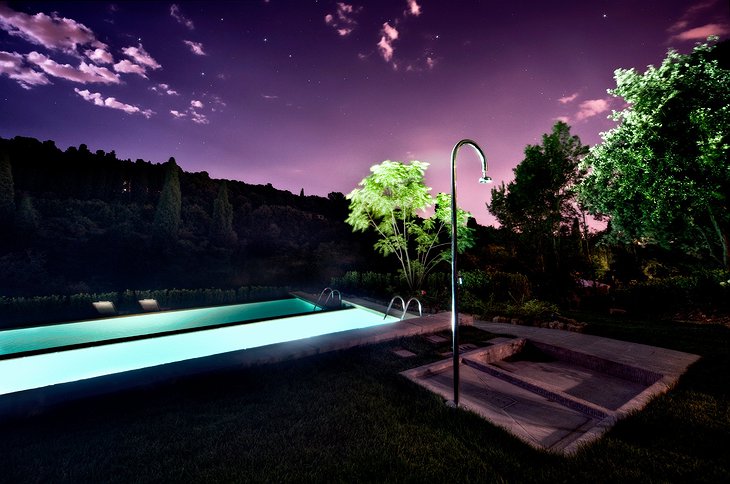 Il Salviatino pool at night