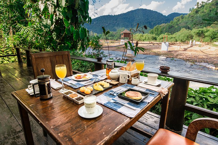 Muang La Lodge Food By The River