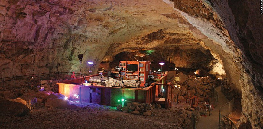 Grand Canyon Caverns Hotel - Deepest, Darkest, Oldest Room In The World