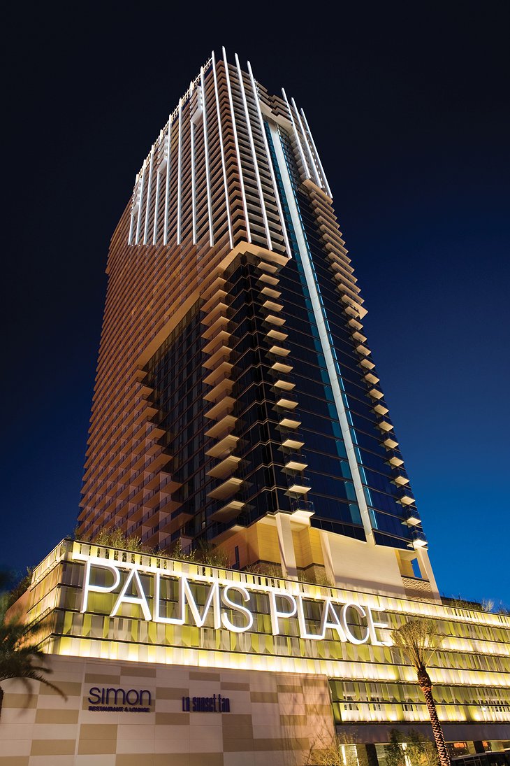 Palms Place Hotel