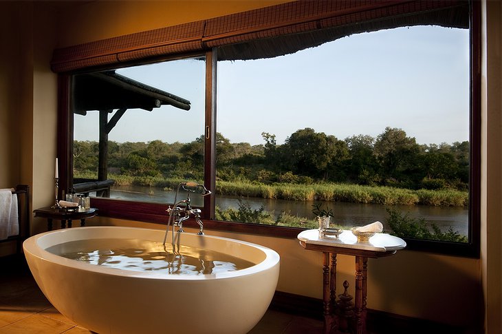 Narina Lodge - Bathroom