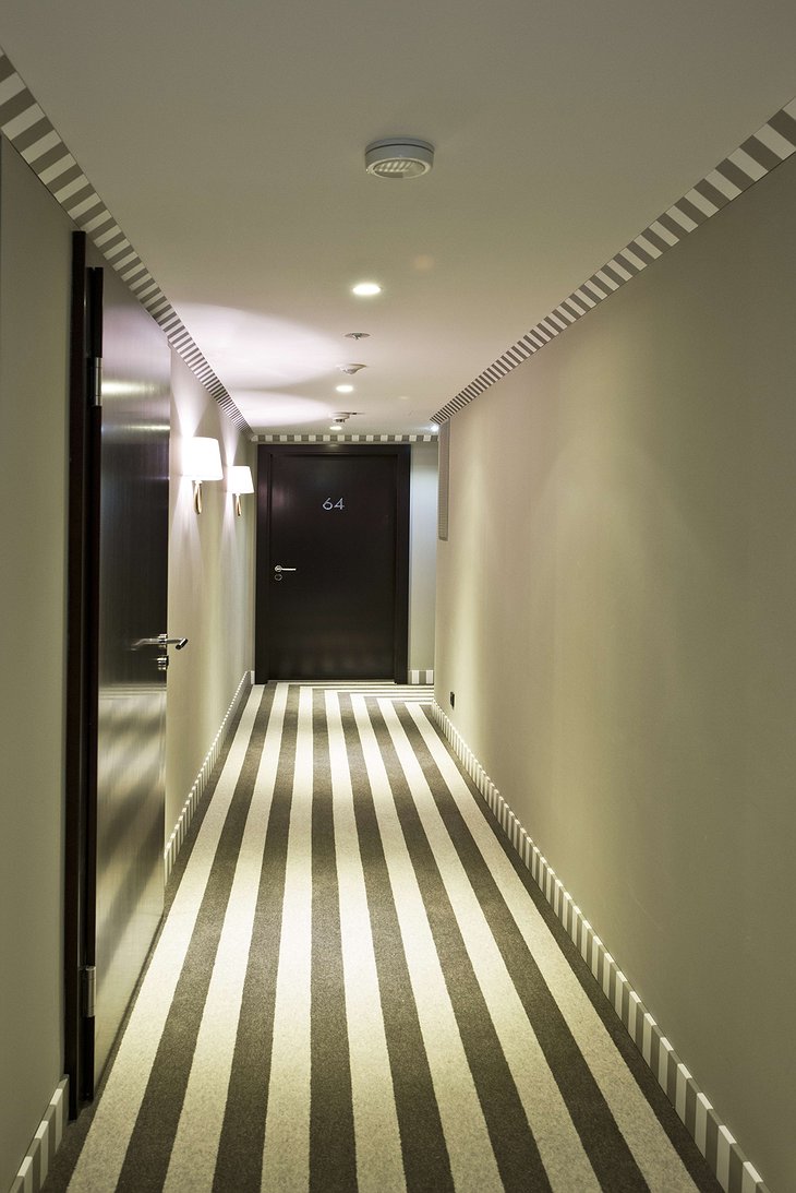 Hotel Topazz Vienna corridor