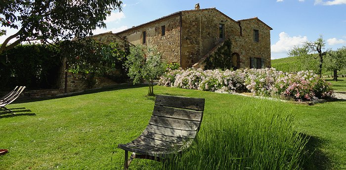 Follonico - Romantic Tuscan Farmhouse Getaway
