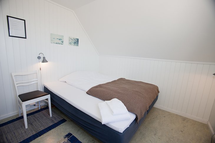 Svinoy Lighthouse double bed room
