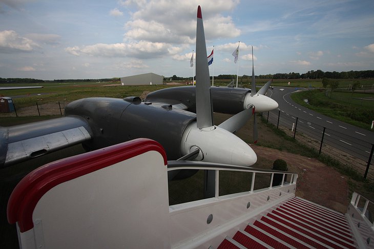 Ilyushin 18 staircase