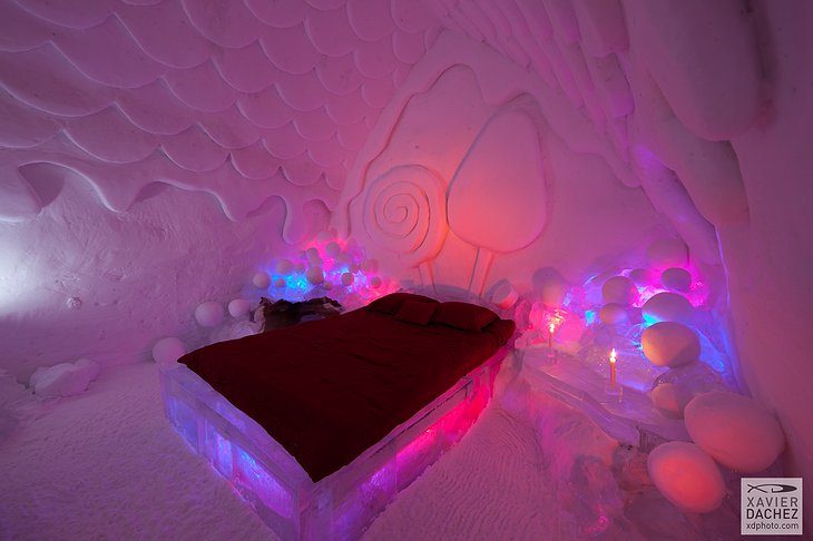 Ice room with double bed