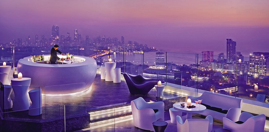 Four Seasons Hotel Mumbai - Epic Rooftop Bar With Skyline Panorama