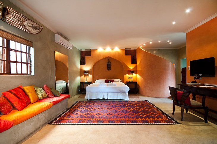 Singa Lodge suite