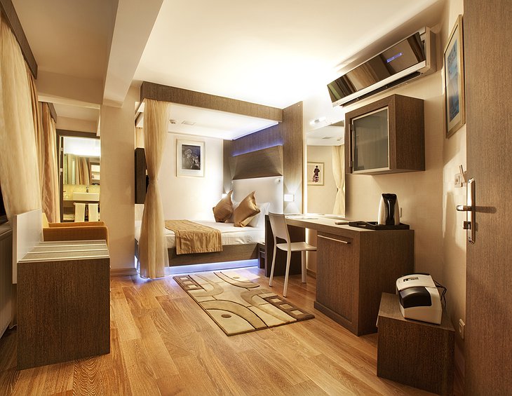 Jazz Hotel Istanbul Bedroom