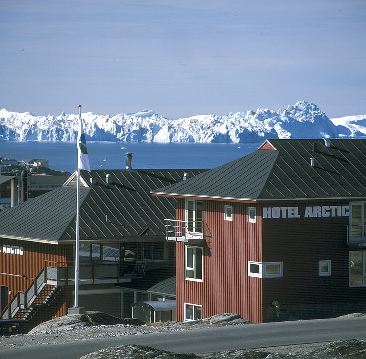 Hotel Arctic building
