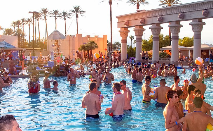 Luxor hotel pool party