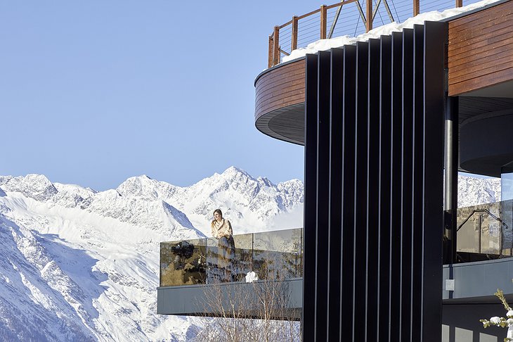 Hotel Chalet Mirabell Balcony Mountain View