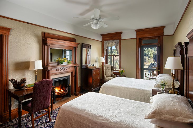 Mohonk Mountain House Victorian Queen Twin Room With Lake View