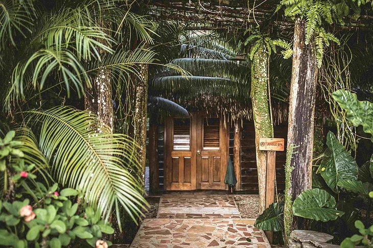 Copal Tree Lodge a Muy'Ono Resort Entrance