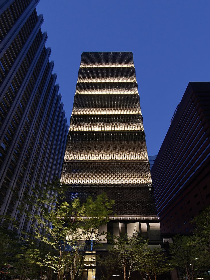 HOSHINOYA Tokyo Hotel's Monolithic Black Exterior
