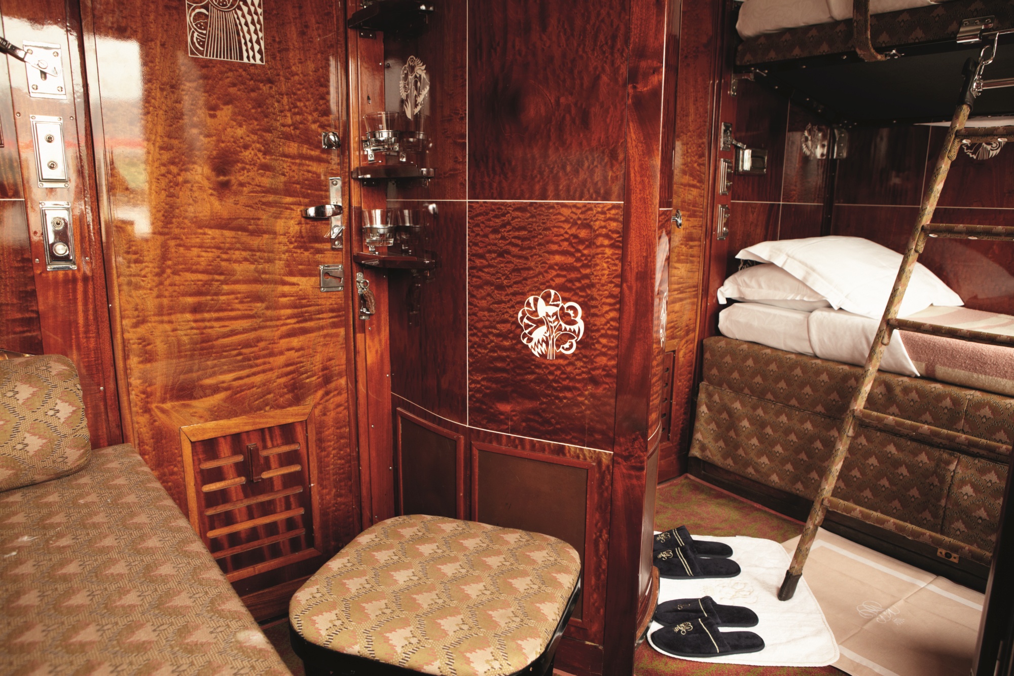 first class orient express cabin