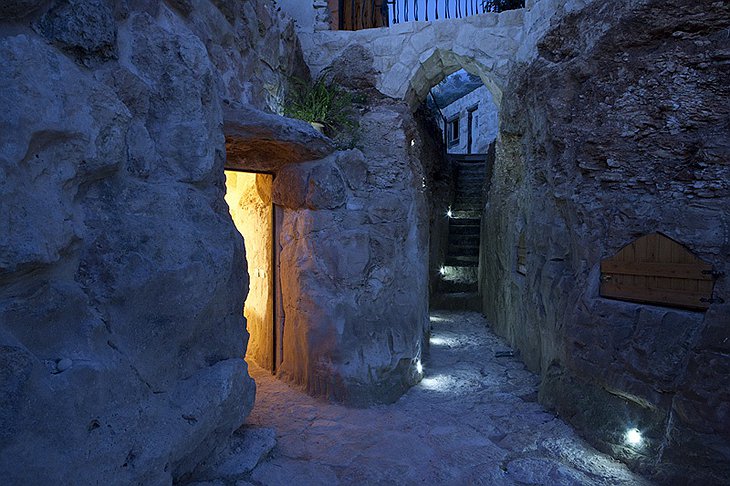 Columbarium cave entry