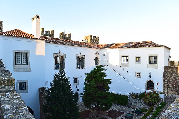 Pousada Castelo de Obidos hotel building with white facade