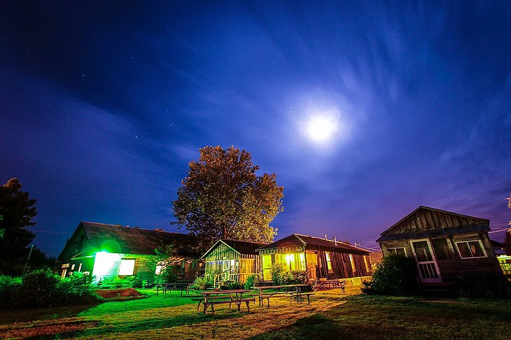 Shack Up Inn Cabins