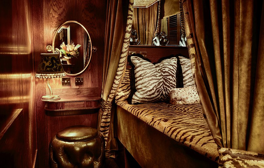 House of Gods Glasgow - A Hedonistic Haven in Merchant City
