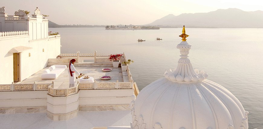 Lake Palace Hotel - Floating Royal Palace In Udaipur