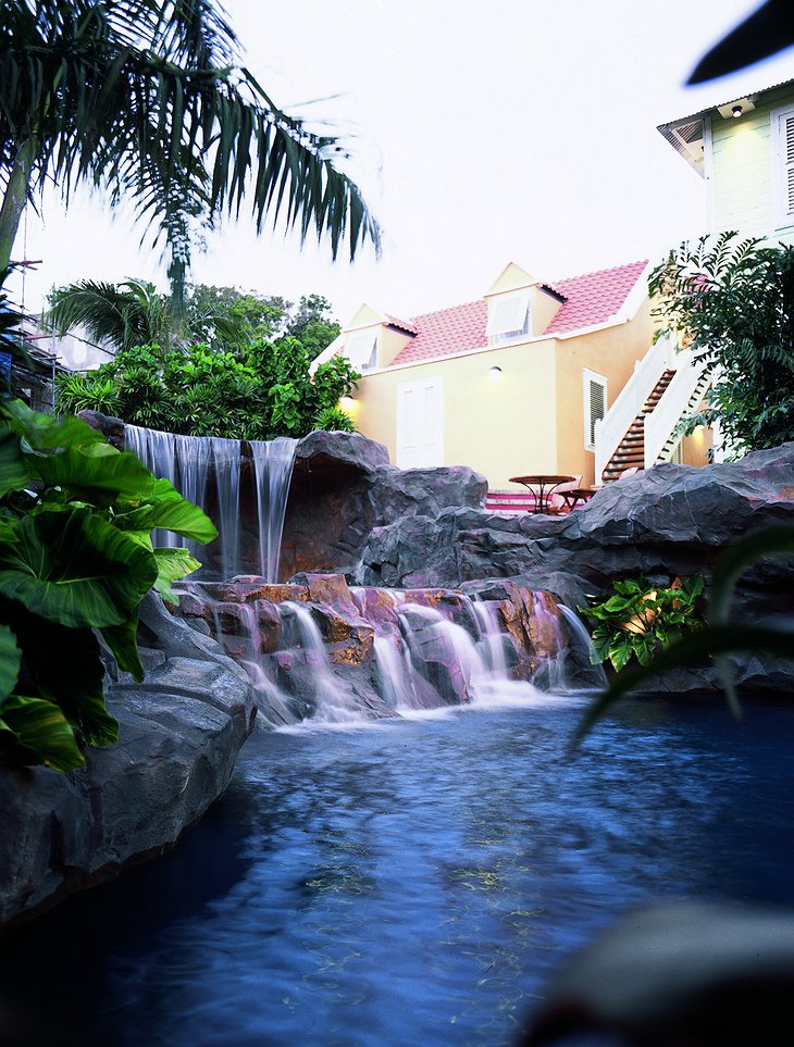Eco Pool at Hotel Kura Hulanda