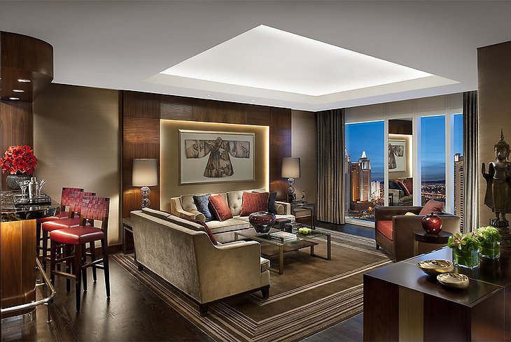 Mandarin Oriental Las Vegas Dynasty Suite lounge