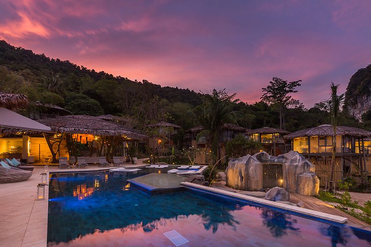 TreeHouse Villas Resort Pool At Night